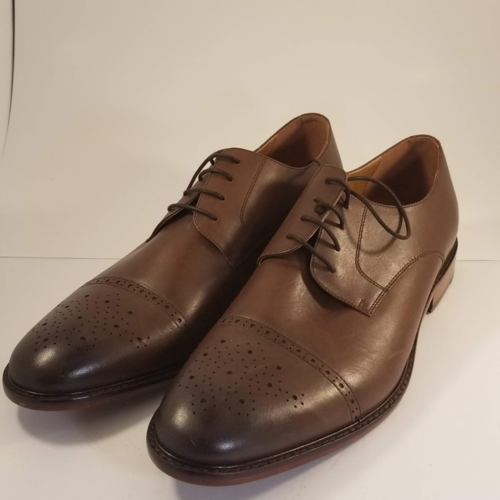 NWOT Express Mens Brown leather shoes